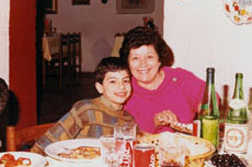 Antonio junior con nonna